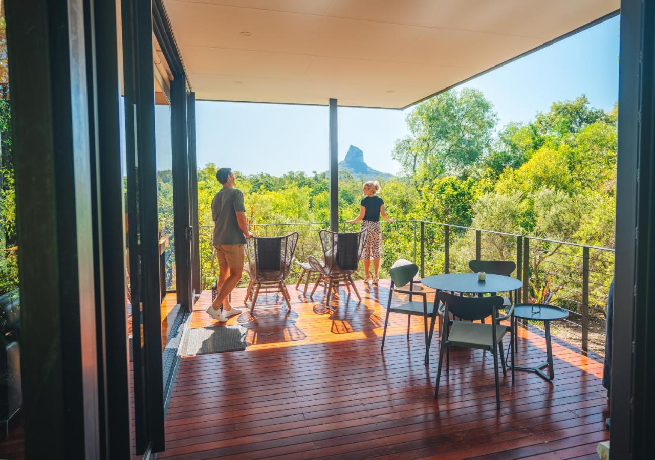 Glass On Glasshouse Glass House Mountains Exteriör bild